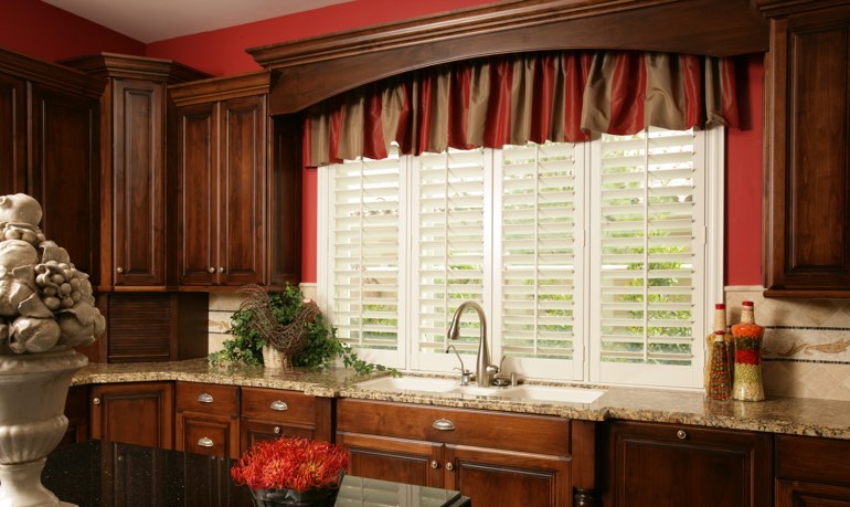 Sacramento kitchen shutter and cornice valance